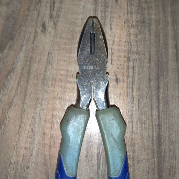 Kobalt Lineman's Electrician Combination Pliers Flat Nose Chrome Nickel - Picture 2 of 7